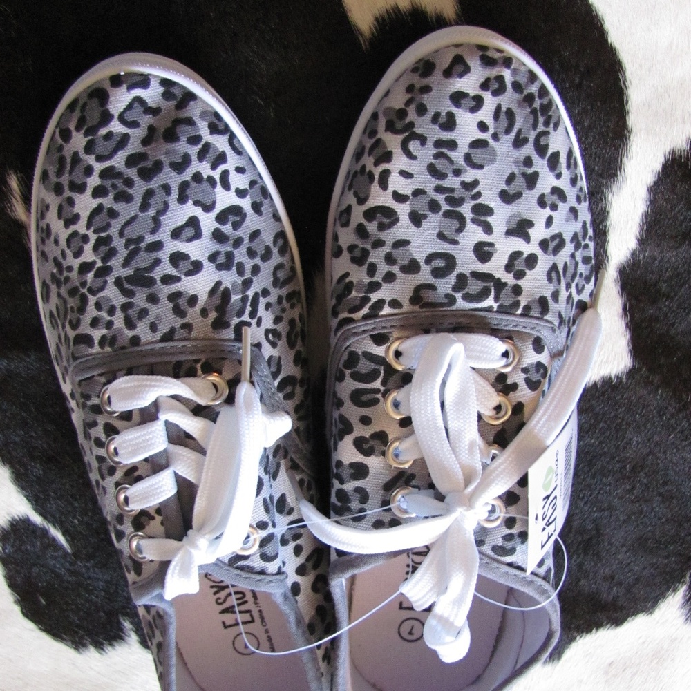 TWISTED LADIES IVORY & GRAY  SNEAKERS BRAND